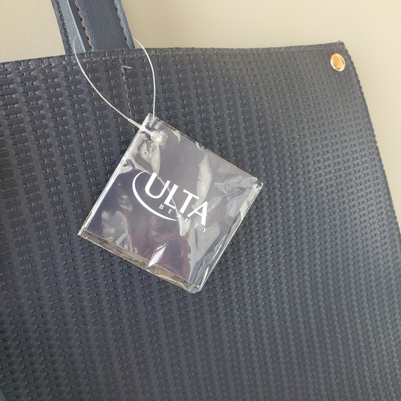 ULTA Beauty Large Tote Bag Navy Rose Gold Accent Tassel Snap Closure NWT - Picture 4 of 8